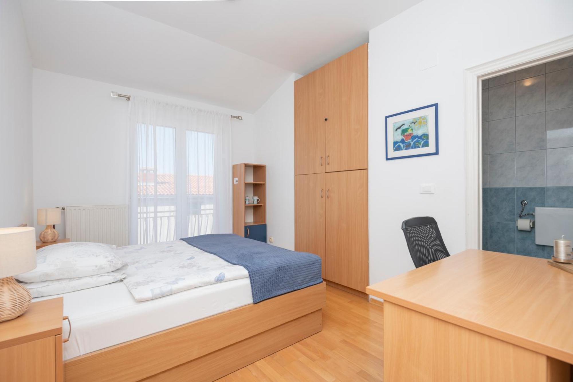 Family Apartments Marita Макарска Экстерьер фото